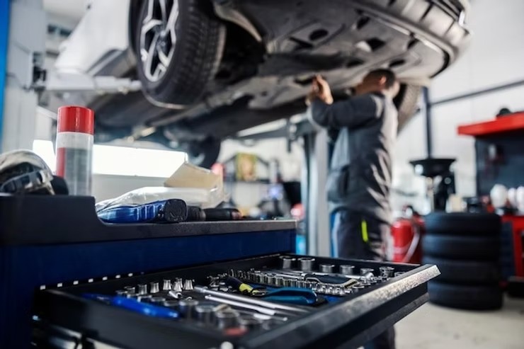 Top Benefits of Scheduling Regular Car Maintenance Services at a Certified Shop